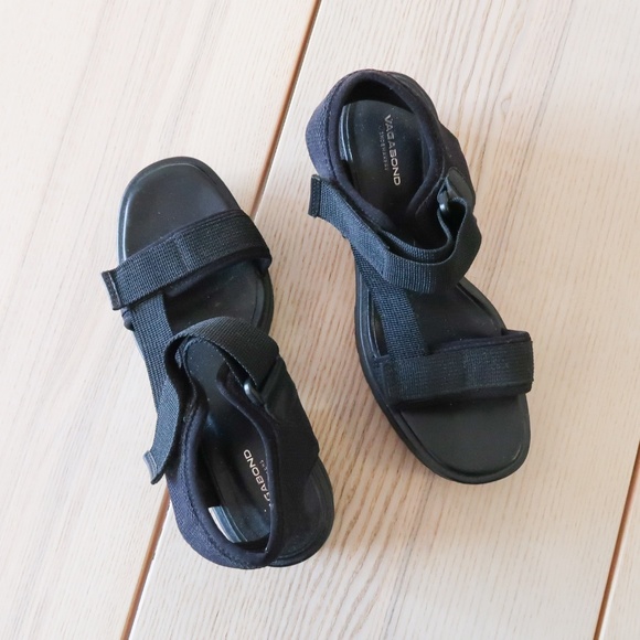 Vagabond Black Chunky Heel Sandals - Picture 4 of 6